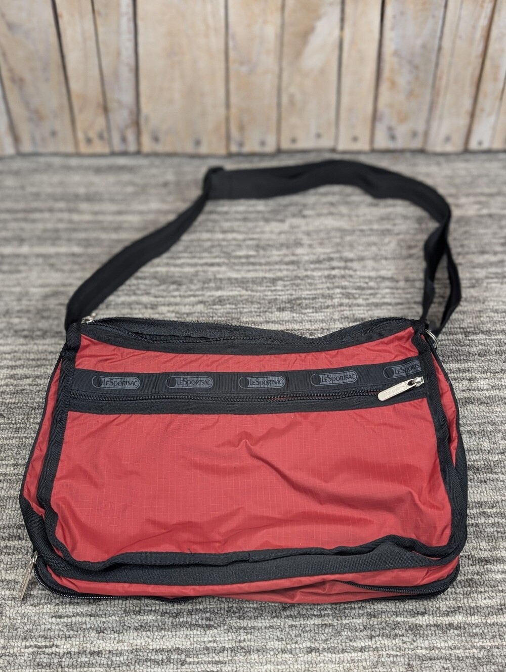 LeSportsac: Red and Black Crossbody Bag